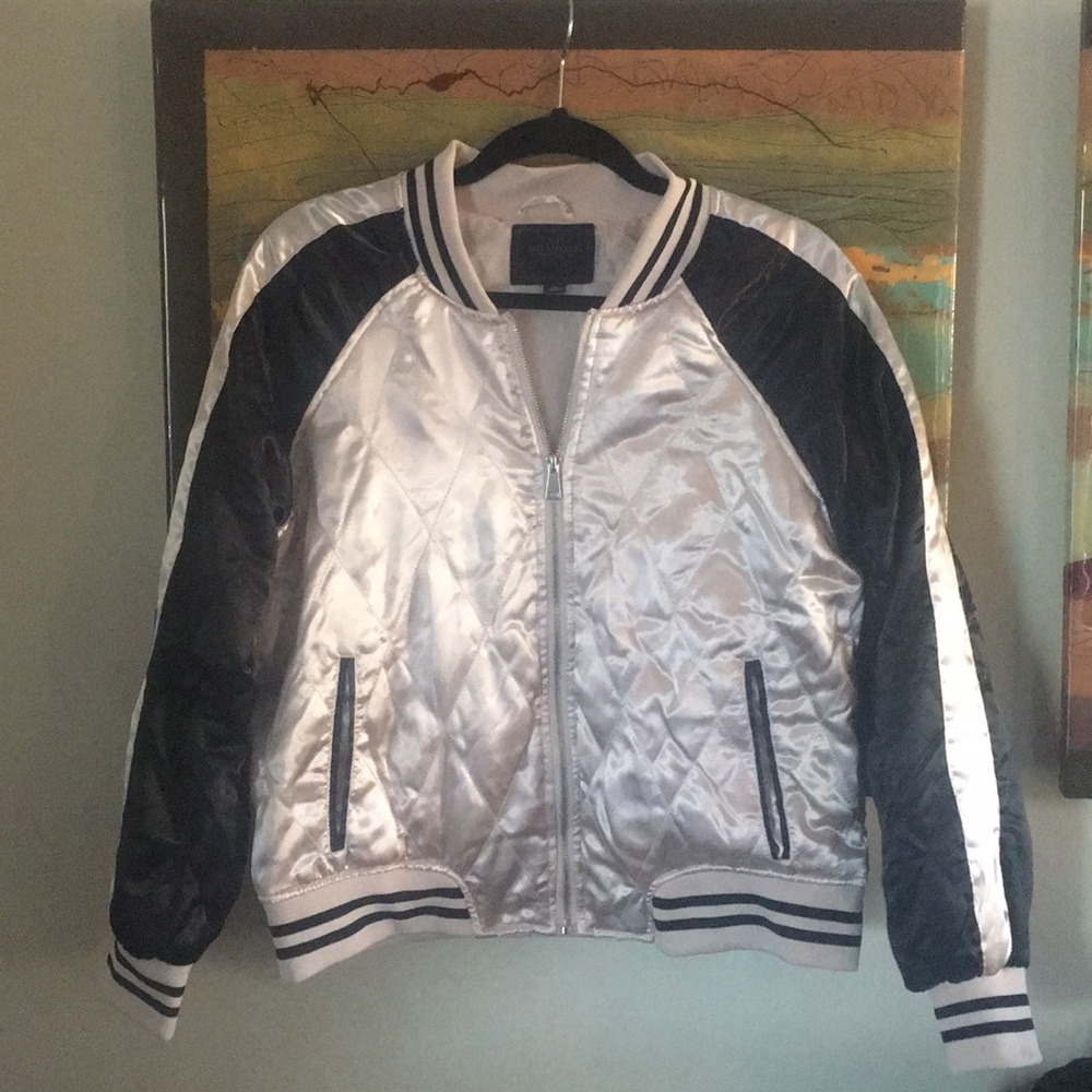 🌺❤️Beautiful Bomber Jacket❤️🌺